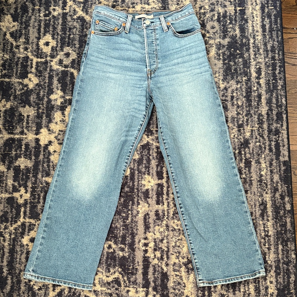 Levi's Ribcage Ankle Jeans - Picture 5 of 10
